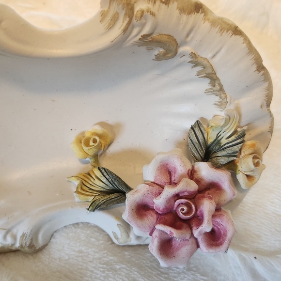 Germany Vintage porcelain 3D floral dish - Picture 2 of 12